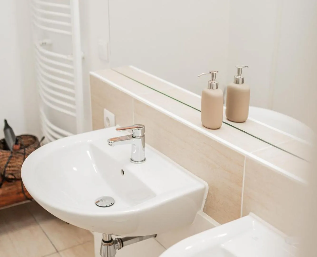 Apartment Sonnige Altbauwohnung Nahe Wien Hauptbahnhof