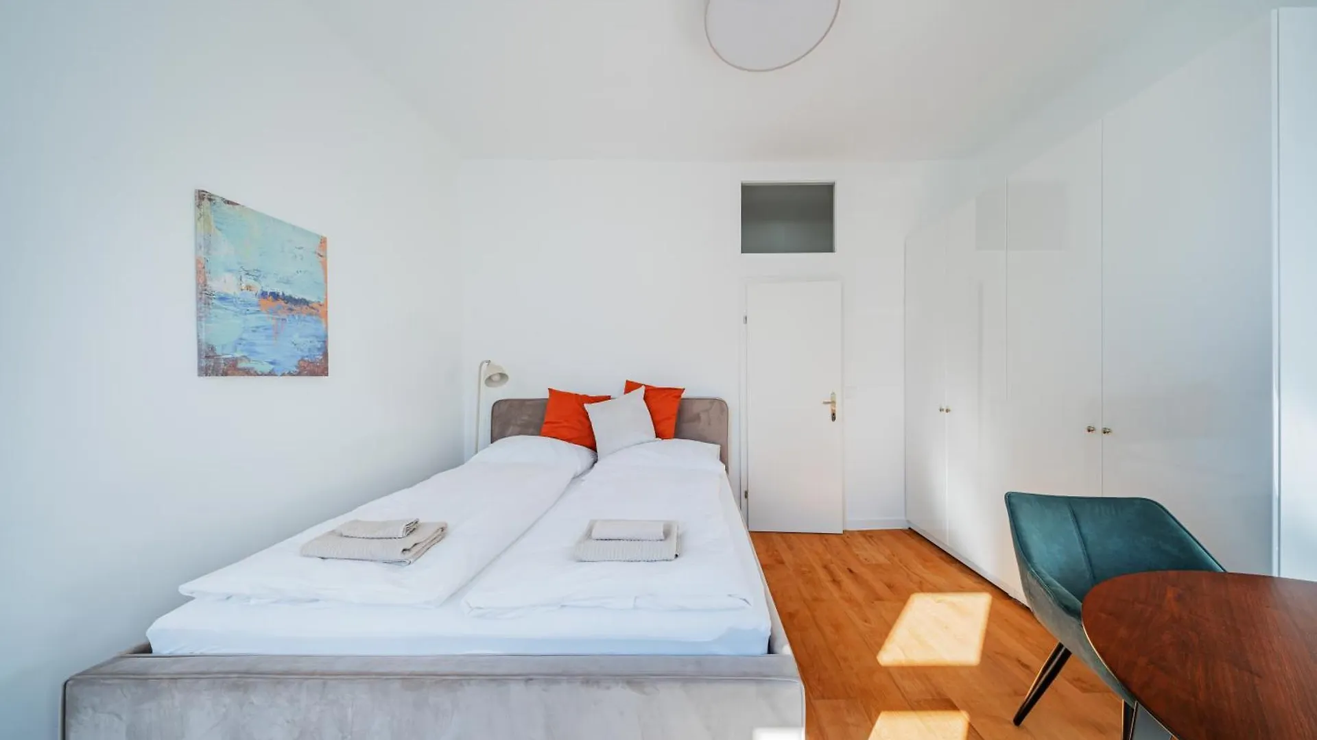 Sonnige Altbauwohnung Nahe Wien Hauptbahnhof Apartment
